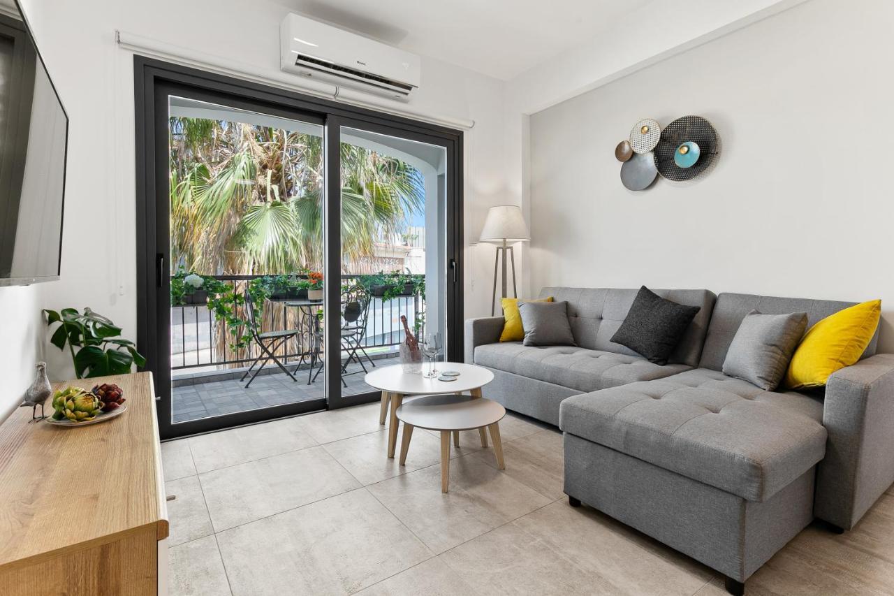 Dreamy 2 Bed Apartment By The Sea Paphos Exterior foto
