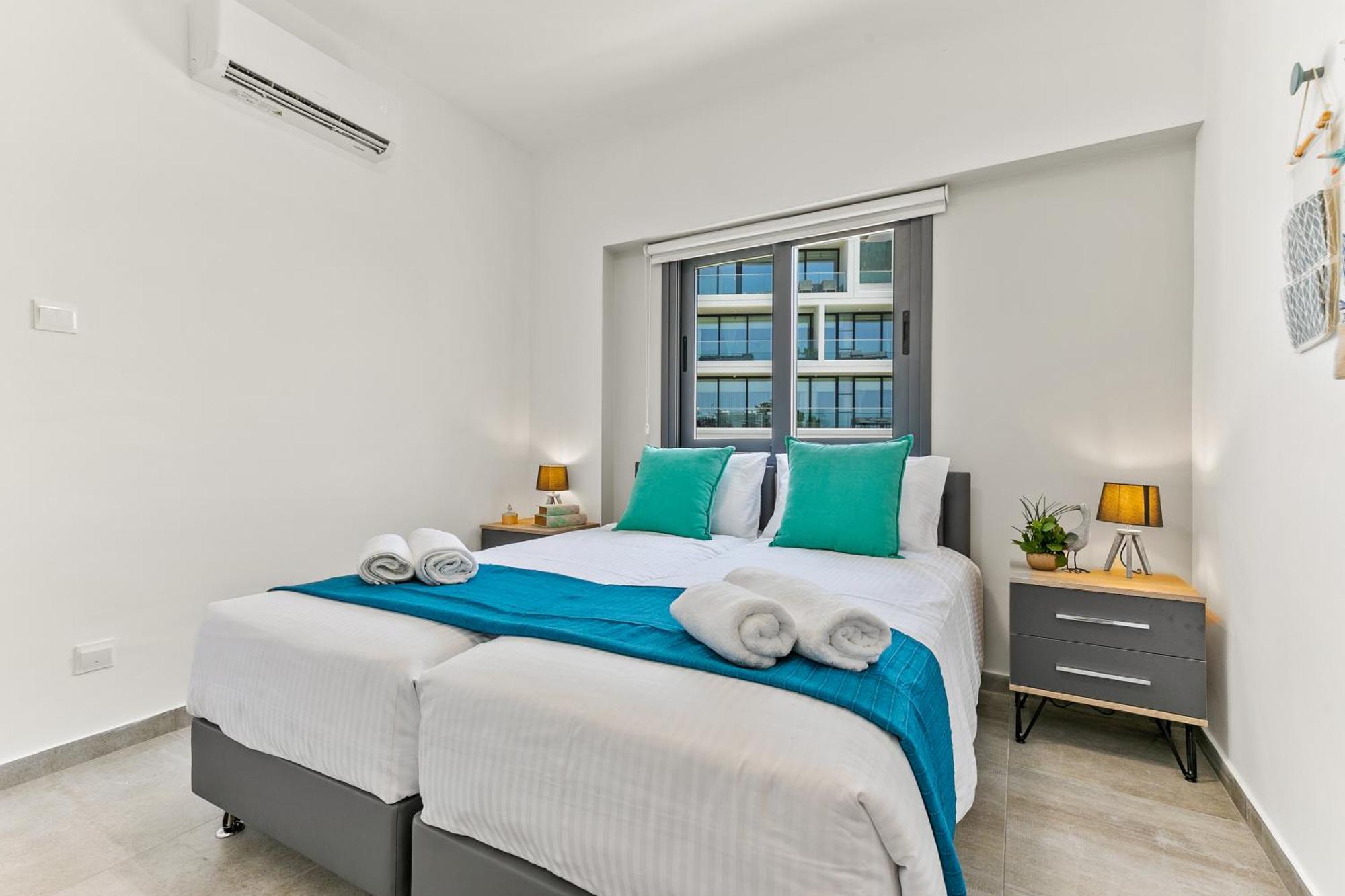 Dreamy 2 Bed Apartment By The Sea Paphos Exterior foto